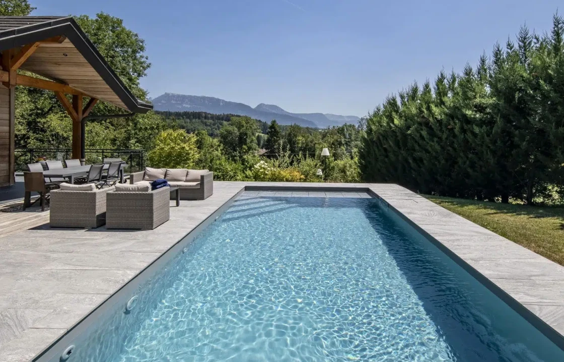 bath ready pool 02 2019 magiline lalignedutemps evires fred pieau image.webp
